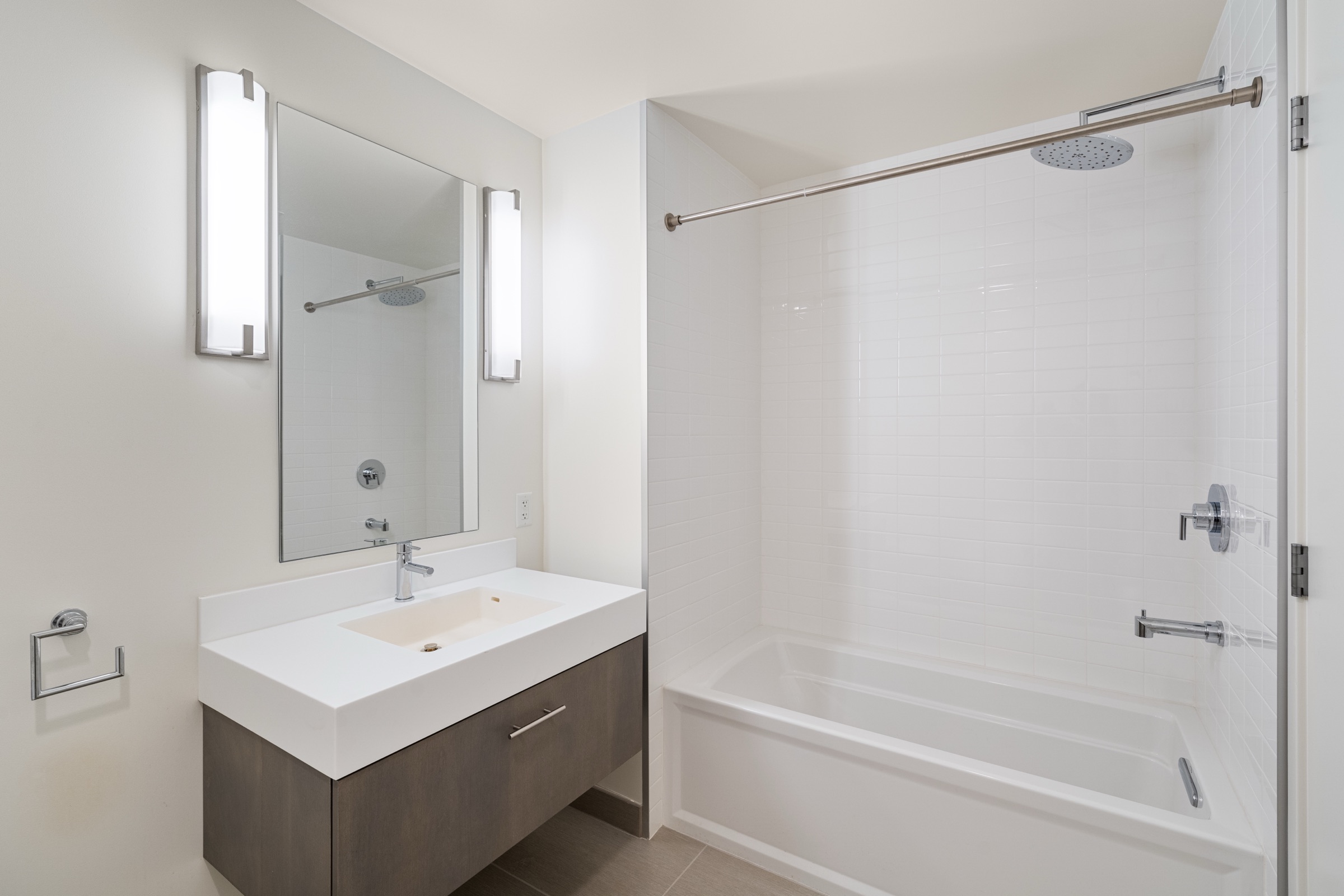 51 Innes Court #401 photo 9